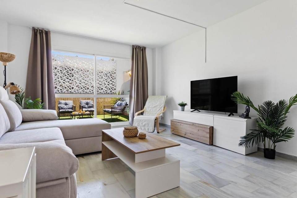 Erisa 29 By IVI Real Estate Apartment in Torremolinos
