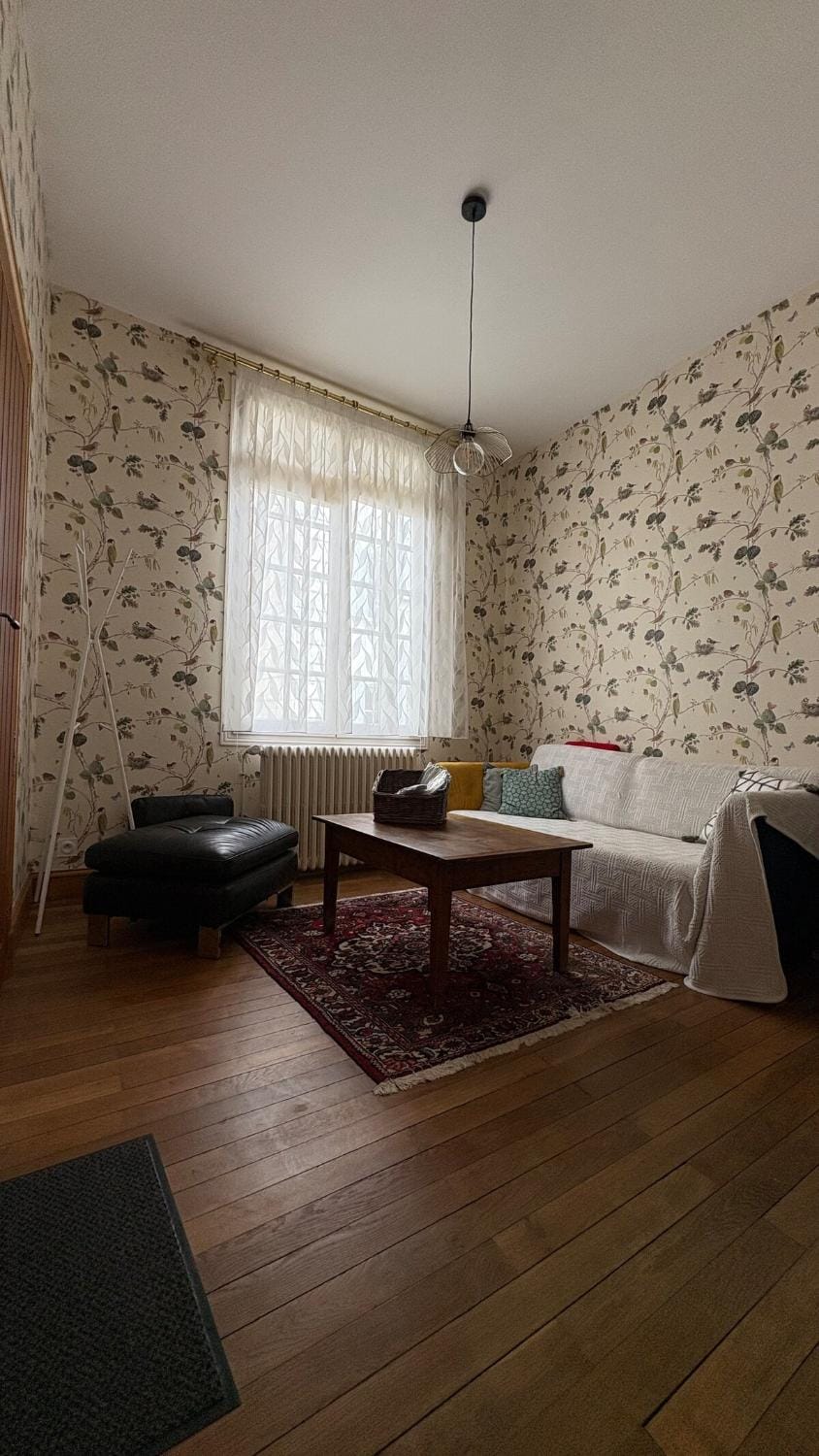 Living room, Seating area