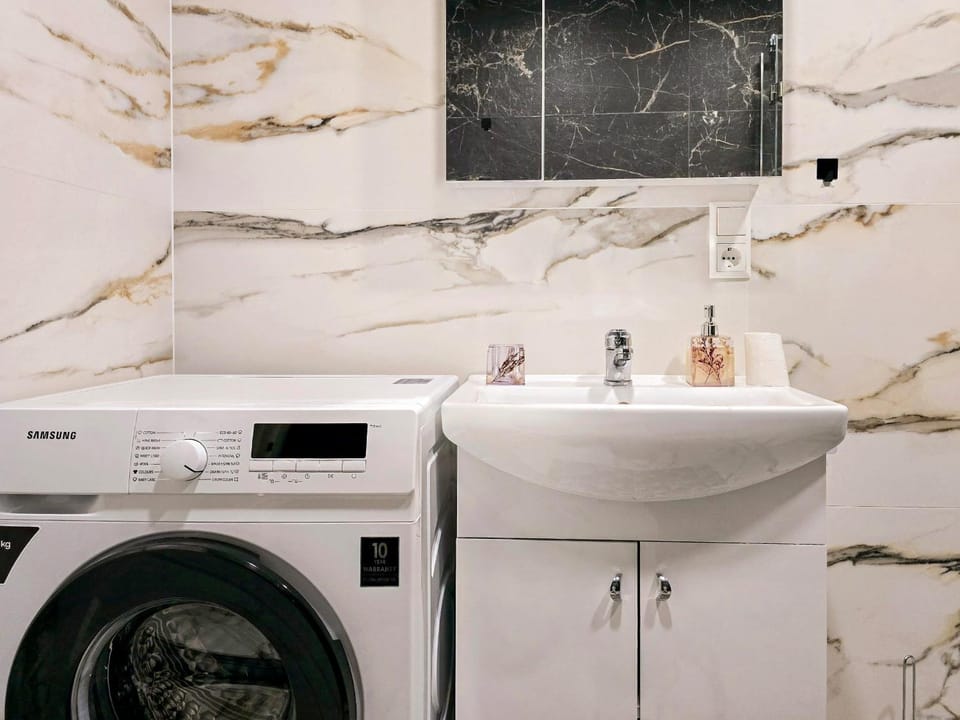 Bathroom, washing machine