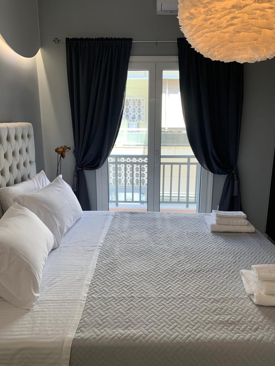 Bed, View (from property/room), Balcony/Terrace, Photo of the whole room, Bedroom, towels