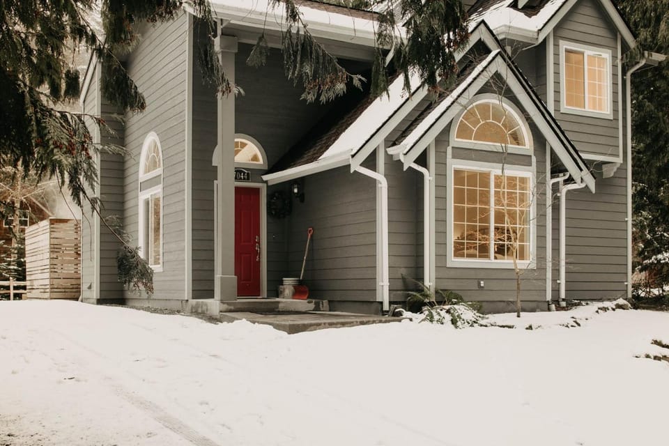 Day, Decorative detail