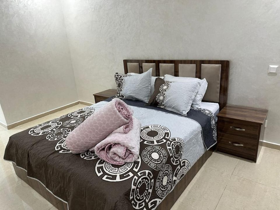 Grand appartement , piscine parking Apartment in Agadir