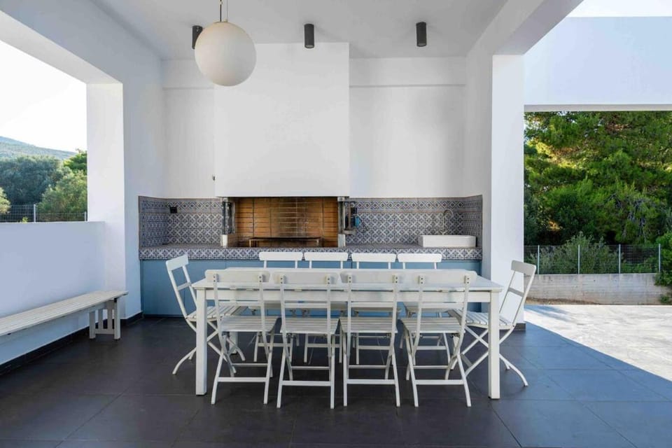 Day, BBQ facilities