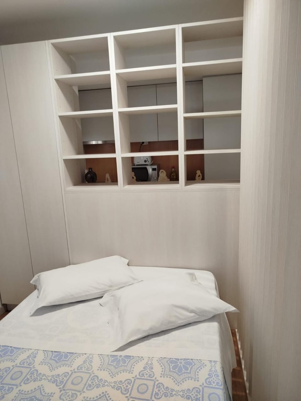 Bed, Photo of the whole room, Bedroom, towels, wardrobe