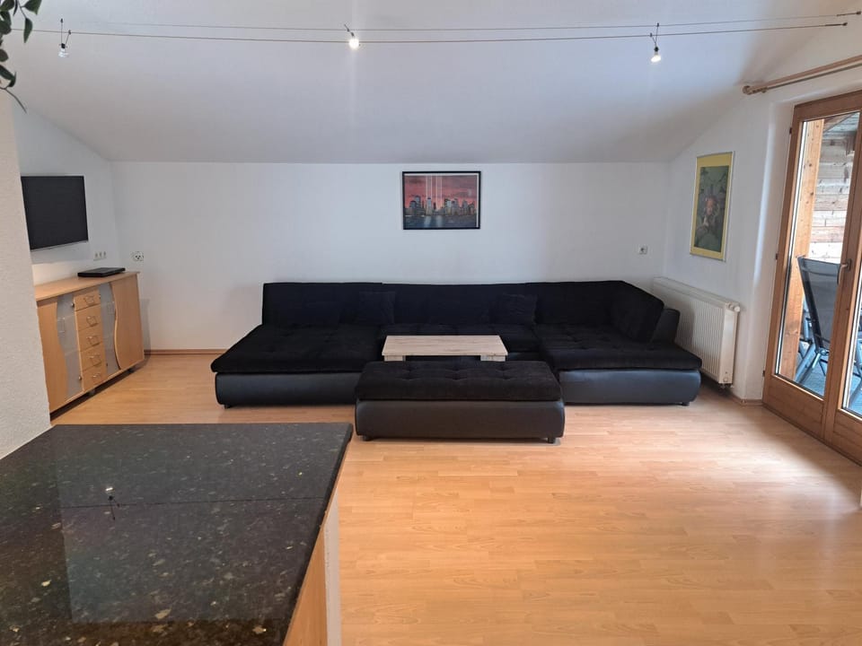 Communal lounge/ TV room, TV and multimedia, Evening entertainment