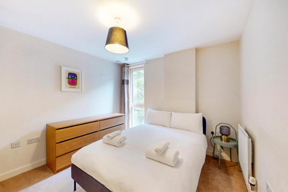 Stylish 2BR Flat Walking Distance to Shoreditch Apartment in London Borough of Islington