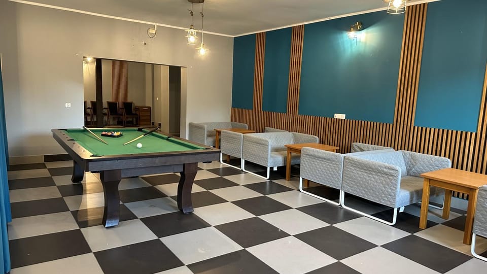 Property building, Billiard, Game Room, Kids's club