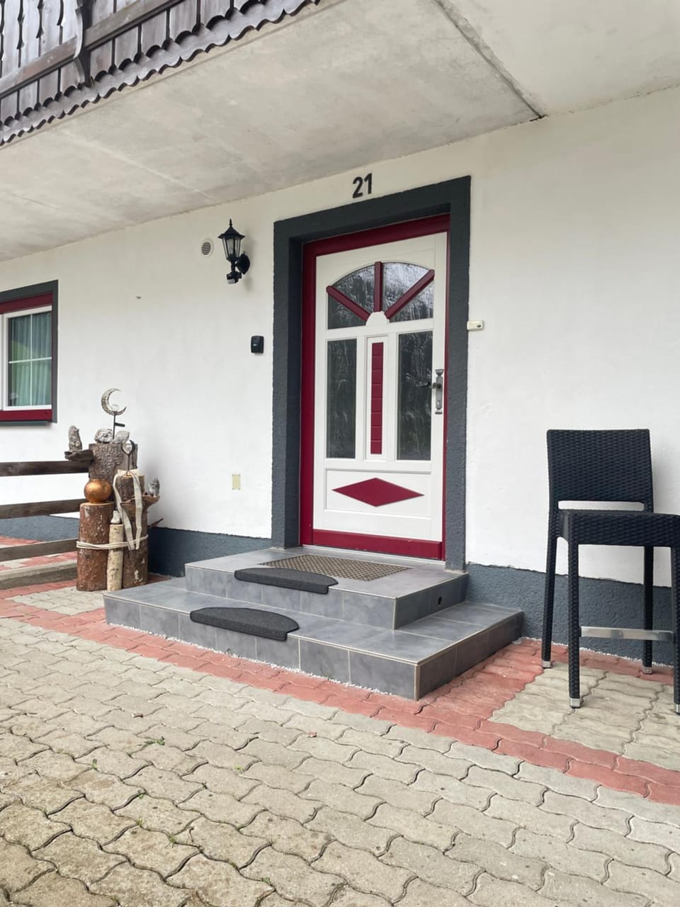 Property building, Patio, Facade/entrance