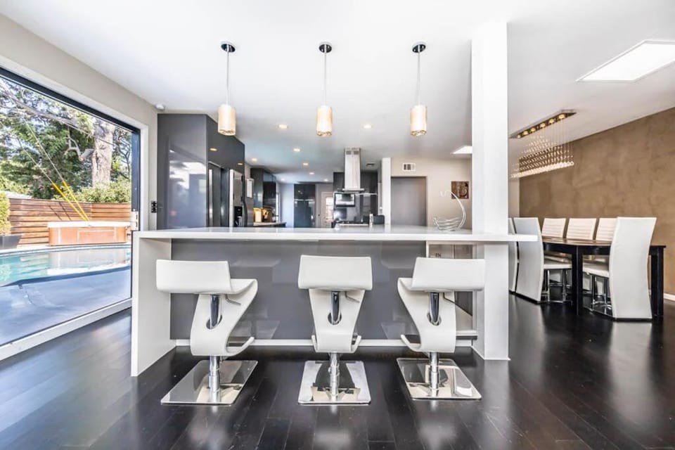 Luxury 3BR with Cabana Oasis Pool & Style House in Costa Mesa