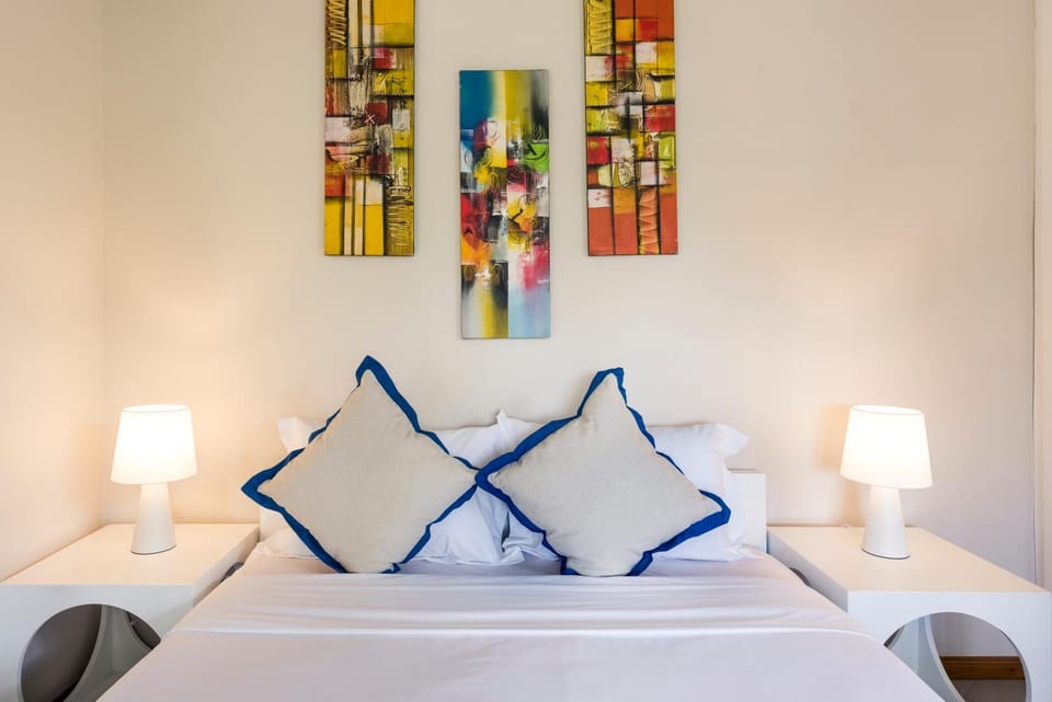 Bed, Decorative detail, Bedroom