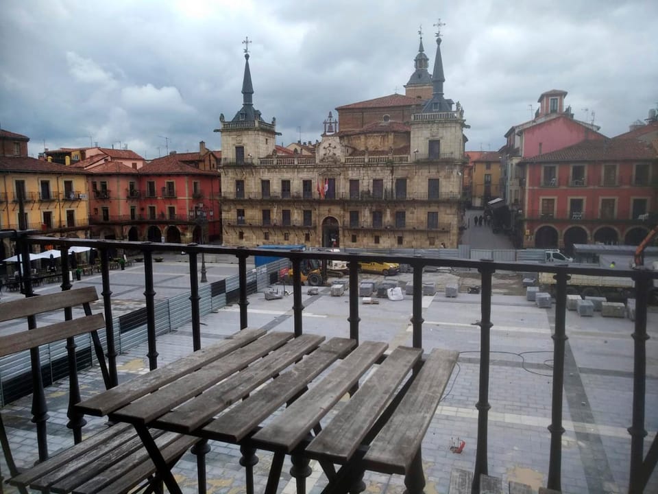 Balcony/Terrace, City view