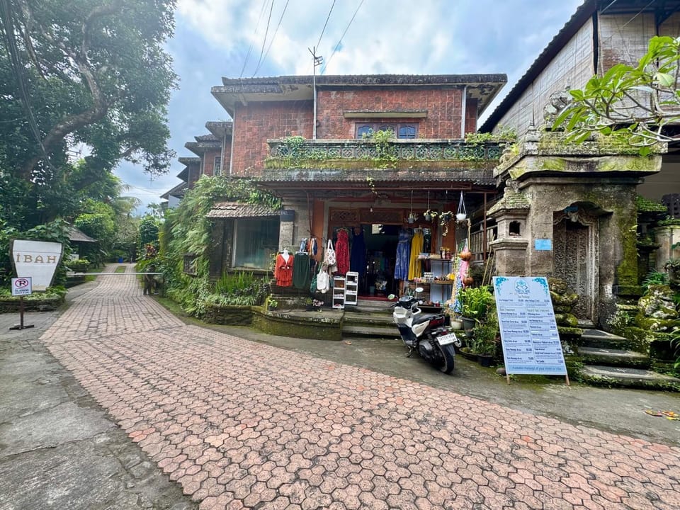 Quiet street view