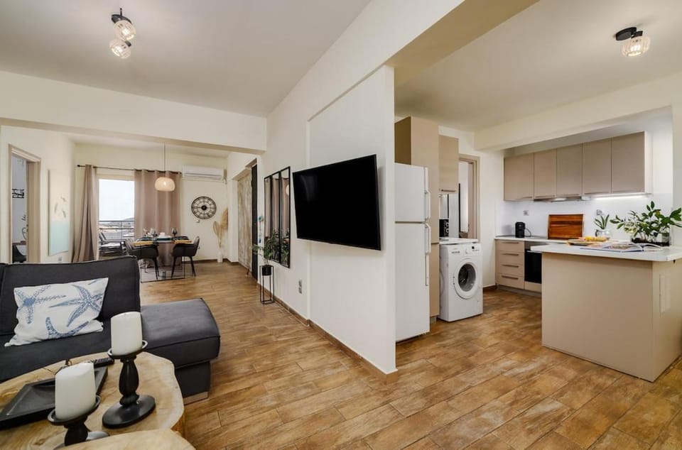 Gorgeous penthouse in Vari with panoramic views! Apartment in East Attica Regional Unit, Greece