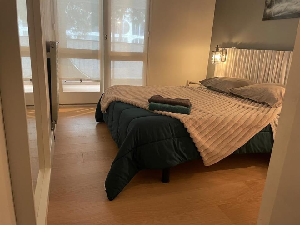 60 m2 - 6 people, 3-min walk to Azur beach Apartment in La Grande-Motte