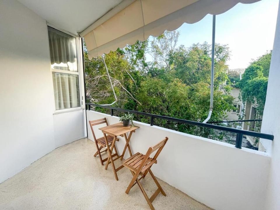 Gravity Downtown Balcony Studio Apartment in Rhodes
