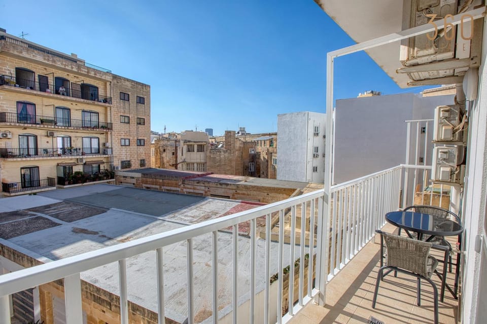 Property building, Patio, Day, View (from property/room), Balcony/Terrace, City view