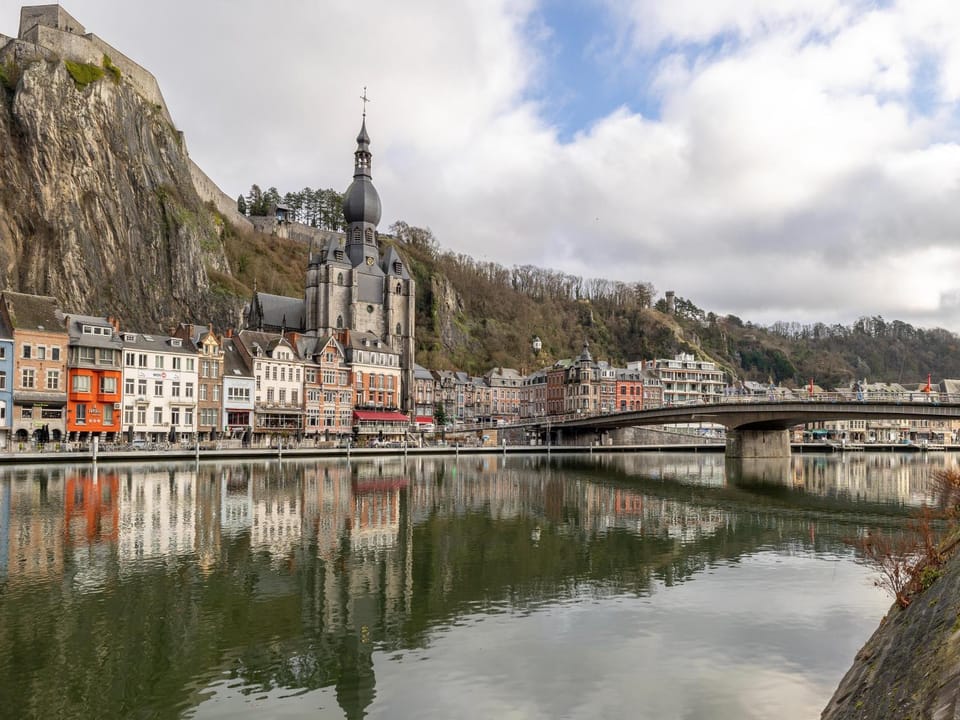 s'Ameuse trés bien House in Dinant