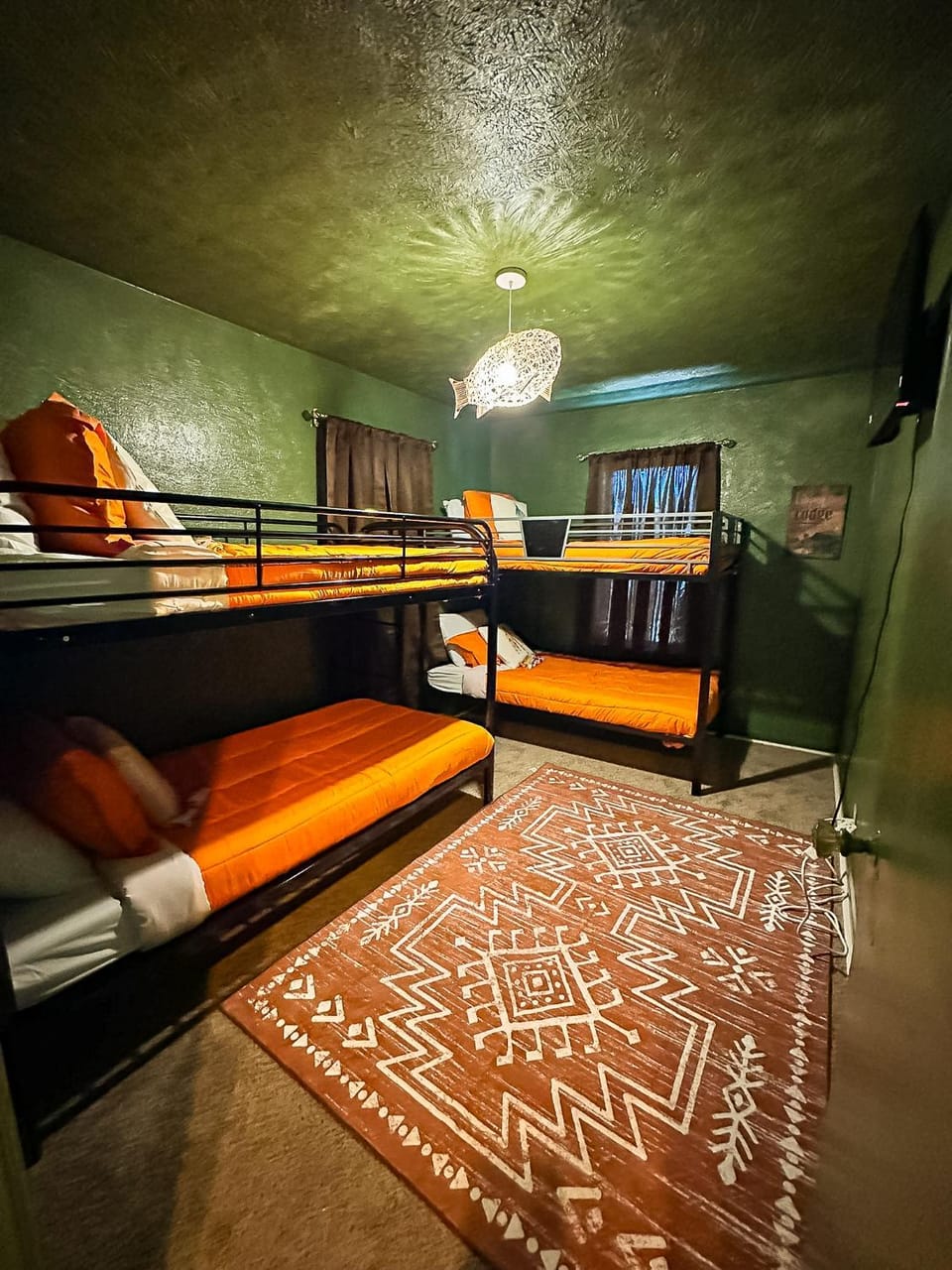 Condo 2BD2BAGrillLaundry-8PP-Pet Friendly House in Kansas