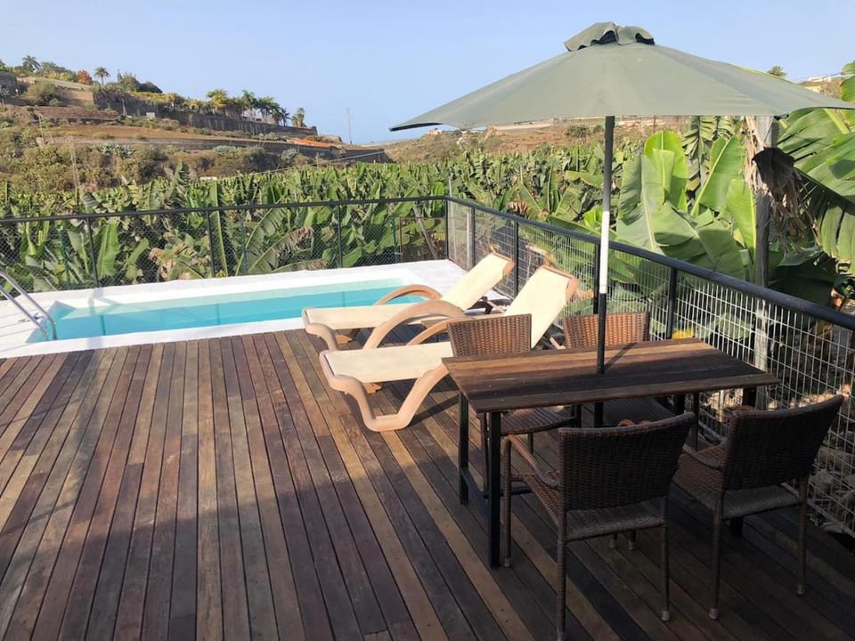 Casita entre plataneras, a 10 minutos Playa House in Comarca Norte