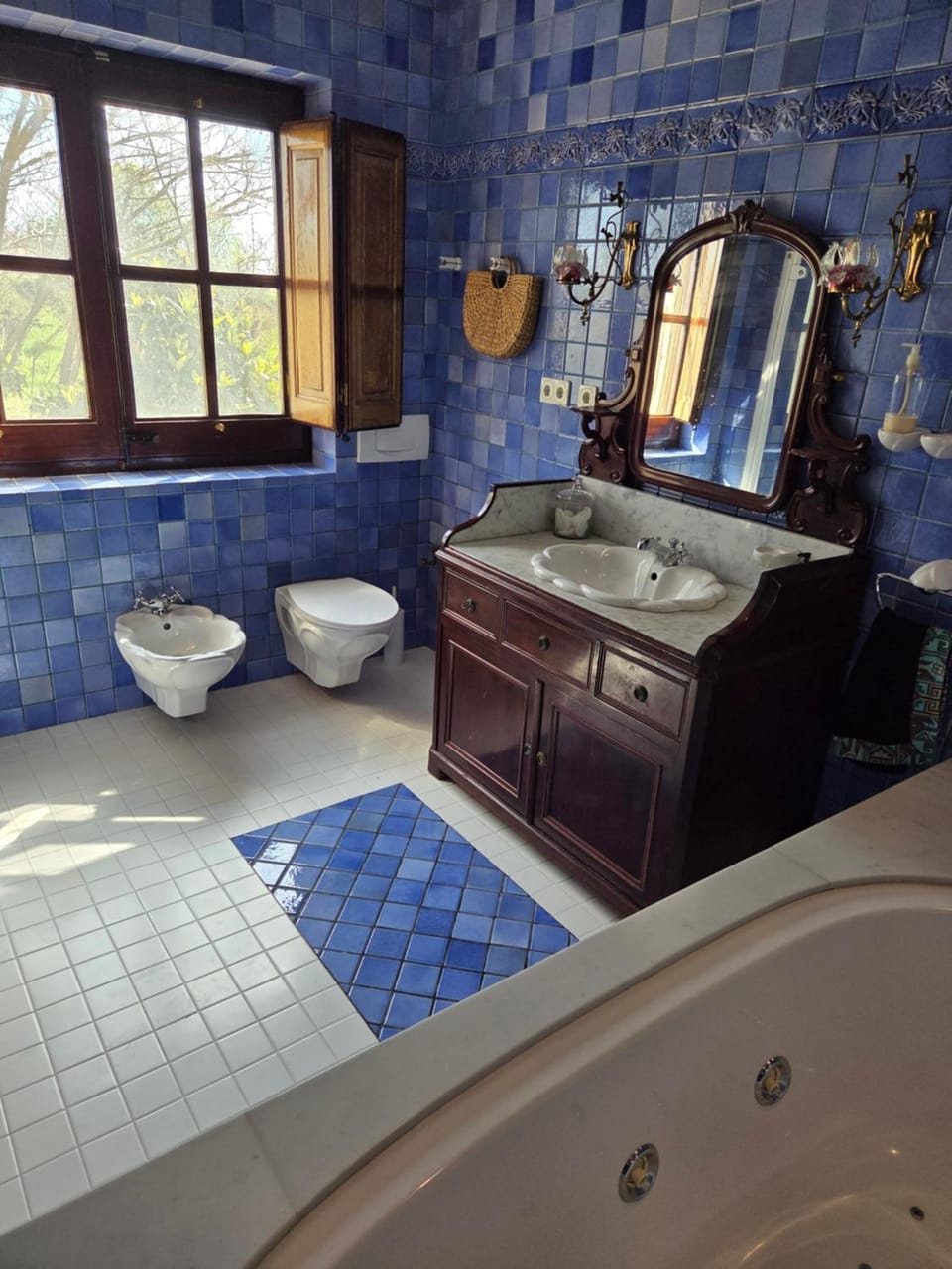 Toilet, Bathroom, Bath