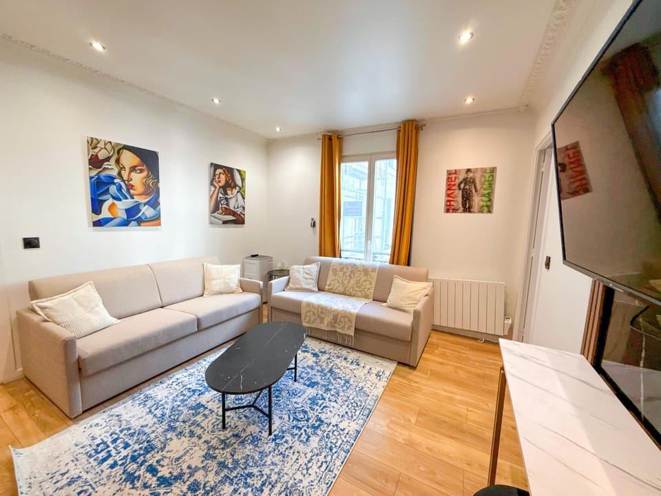 Urban Flat 104 - 4 Bedroom Flat Opera Apartment in Paris