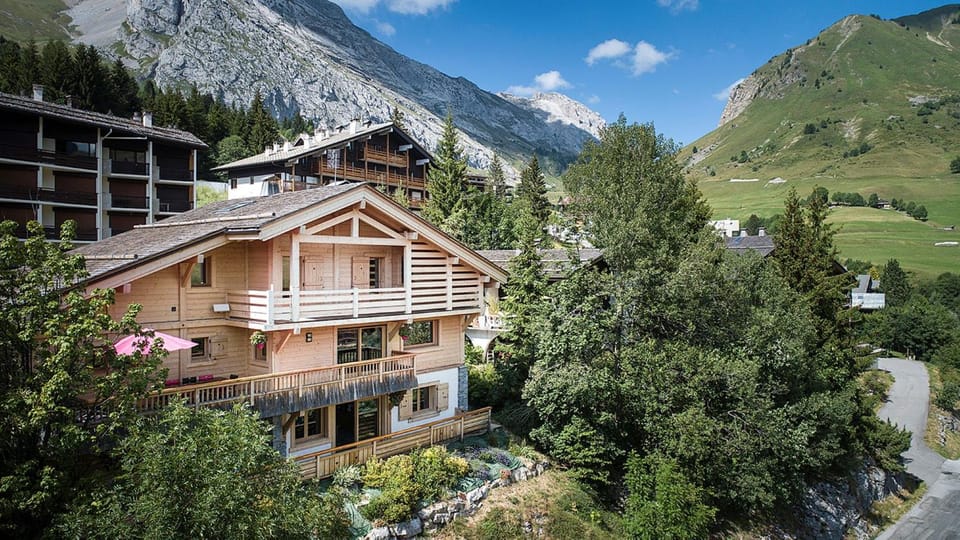 Property building, Spring, Natural landscape, Mountain view