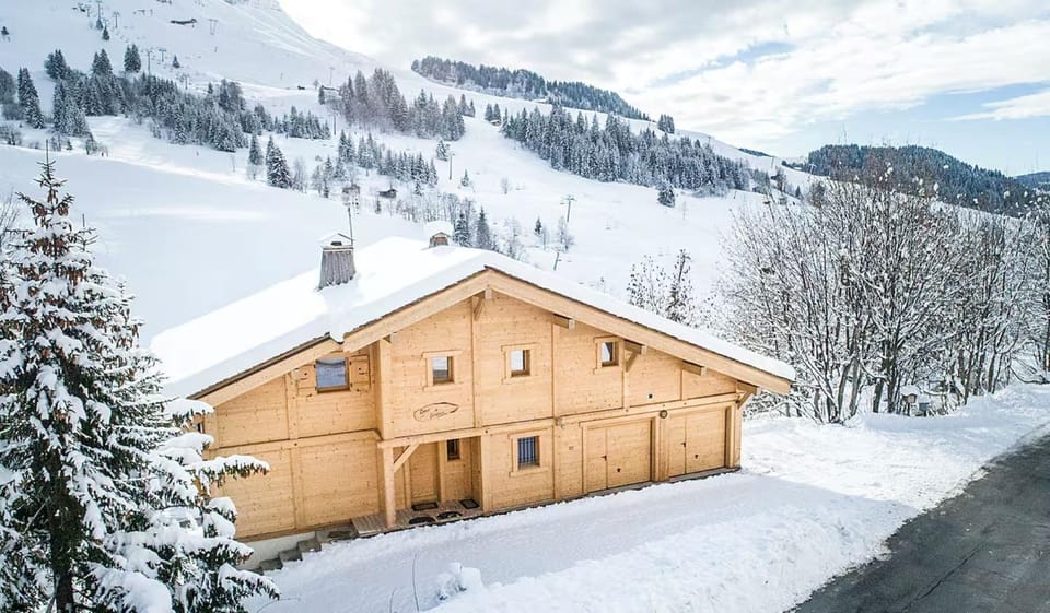 Property building, Natural landscape, Winter, Mountain view