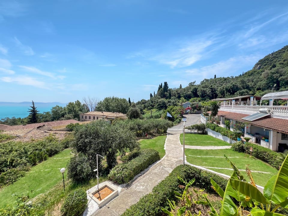 Day, Natural landscape, Garden, Garden view, Mountain view, Sea view