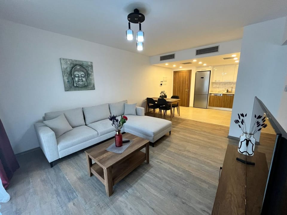 Communal lounge/ TV room, TV and multimedia, Kitchen or kitchenette, Living room, Seating area
