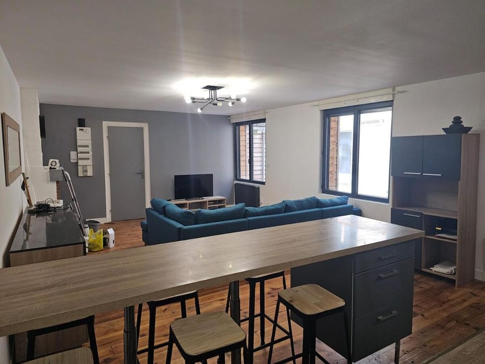 Communal lounge/ TV room, TV and multimedia, Kitchen or kitchenette, Living room