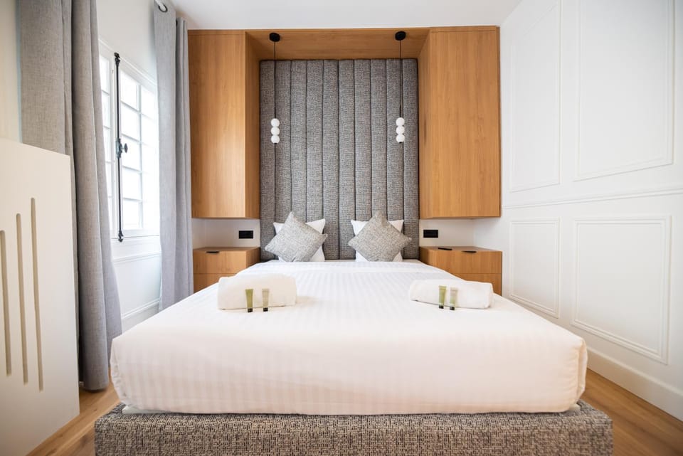 Bed, Photo of the whole room