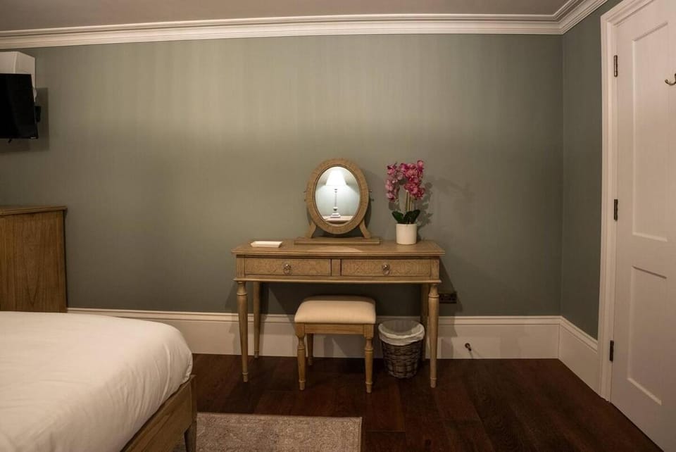 Pineapple Suites - Apartment 2 Apartment in Bristol