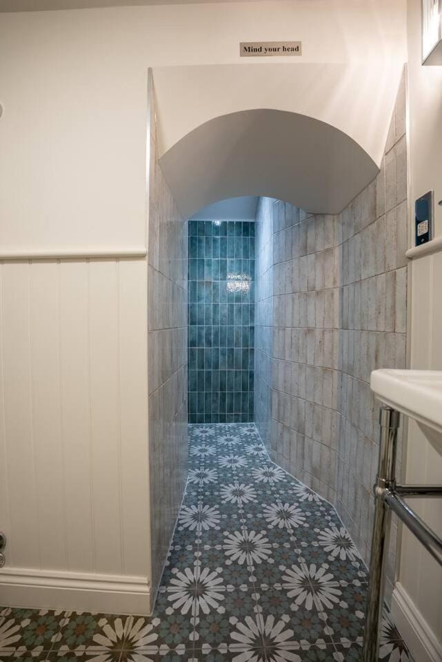 Pineapple Suites - Apartment 2 Apartment in Bristol