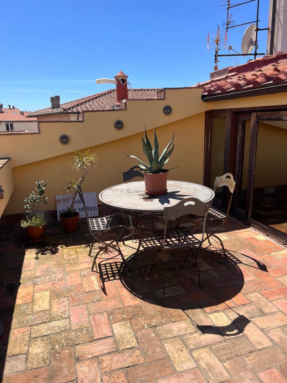 La casa colorata nel cuore della Venezia Apartment in Livorno