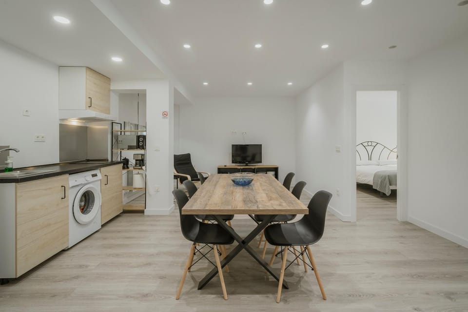 Property building, Kitchen or kitchenette, Living room
