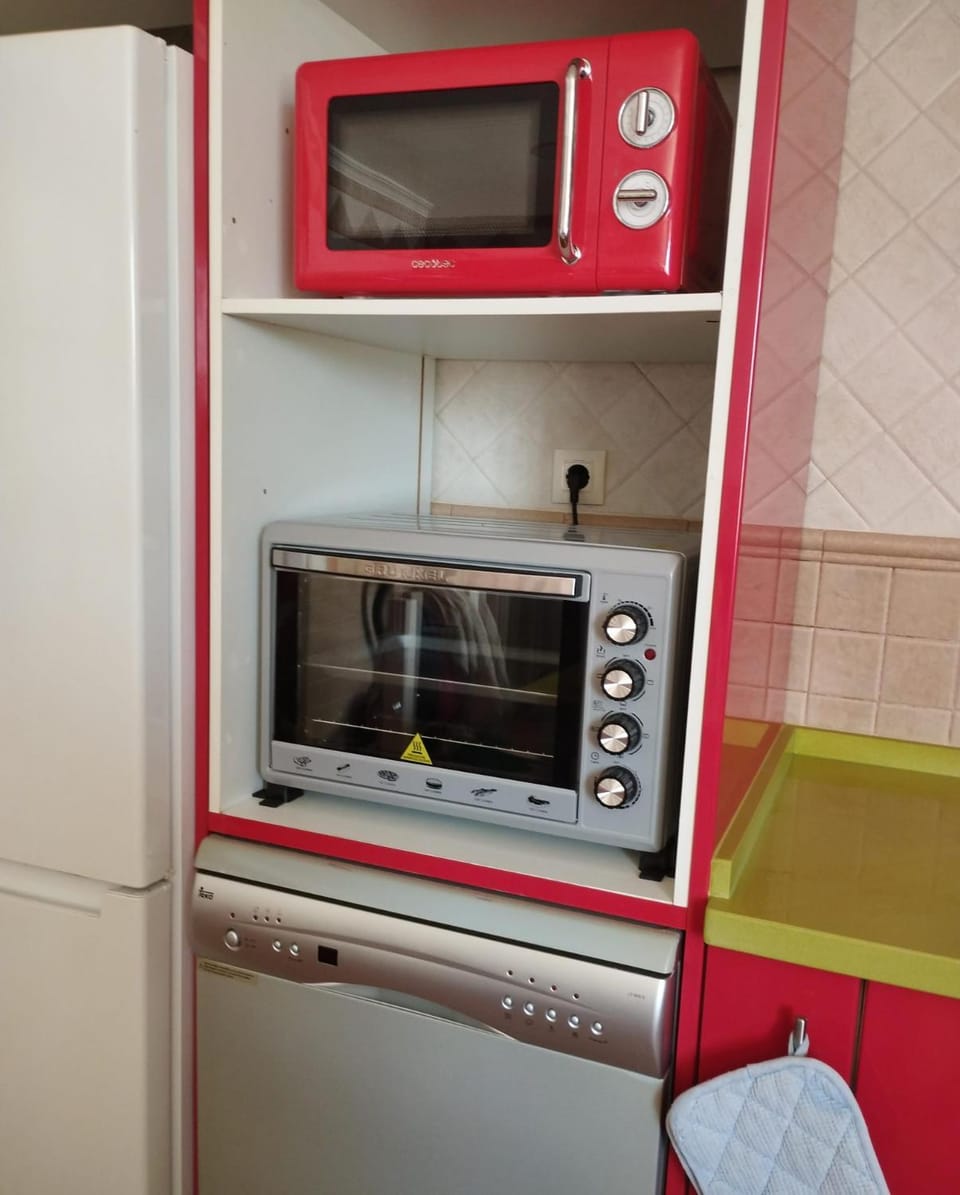 microwave, oven