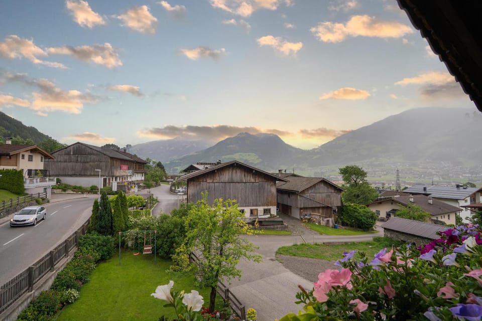 Neighbourhood, Natural landscape, Mountain view