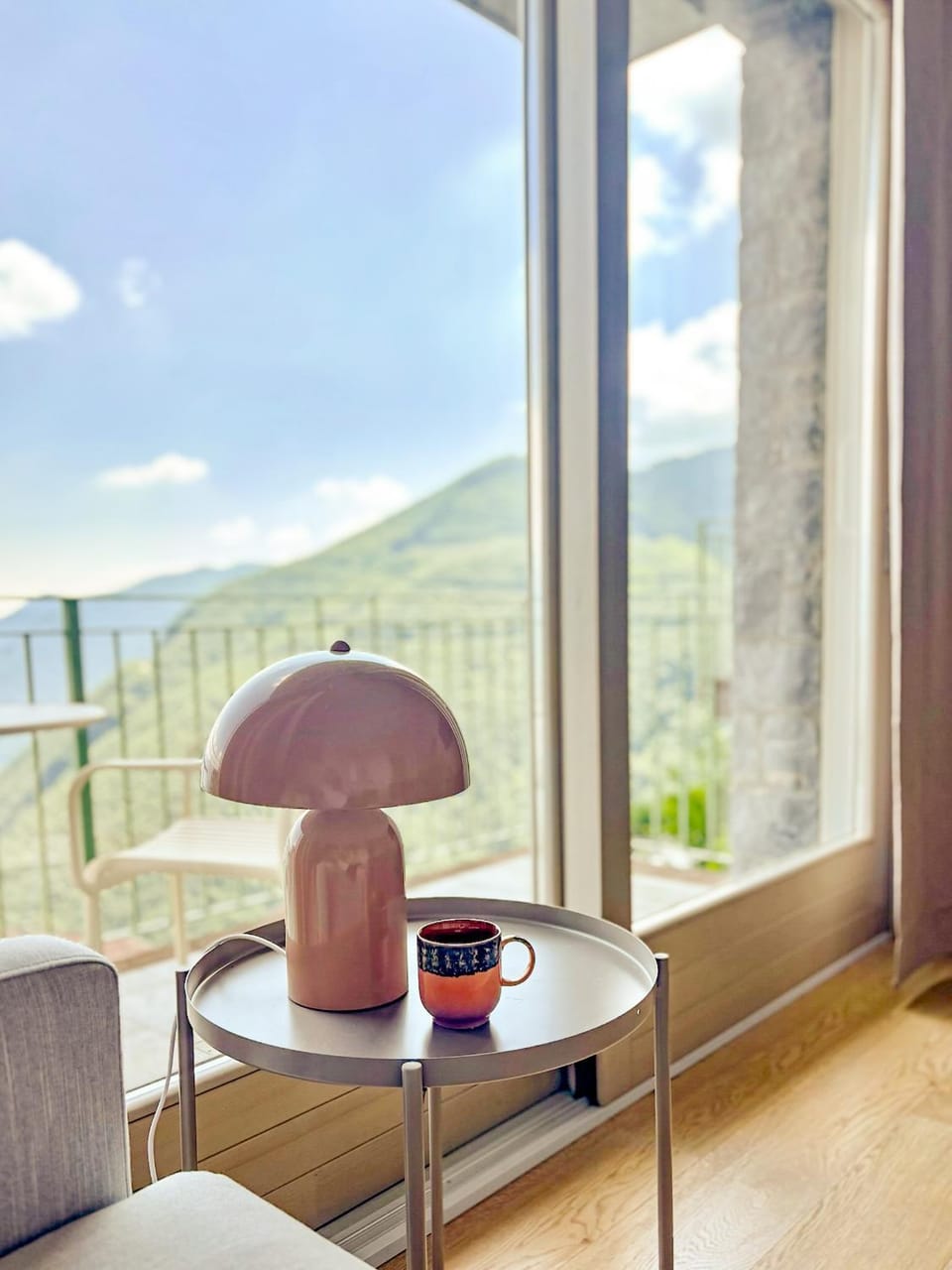 Balcony/Terrace, Mountain view
