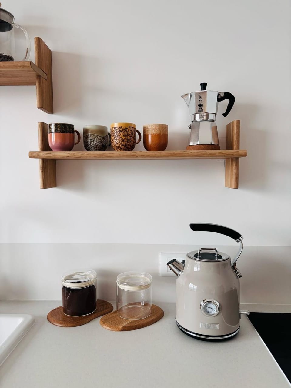 Coffee/tea facilities, Kitchen or kitchenette