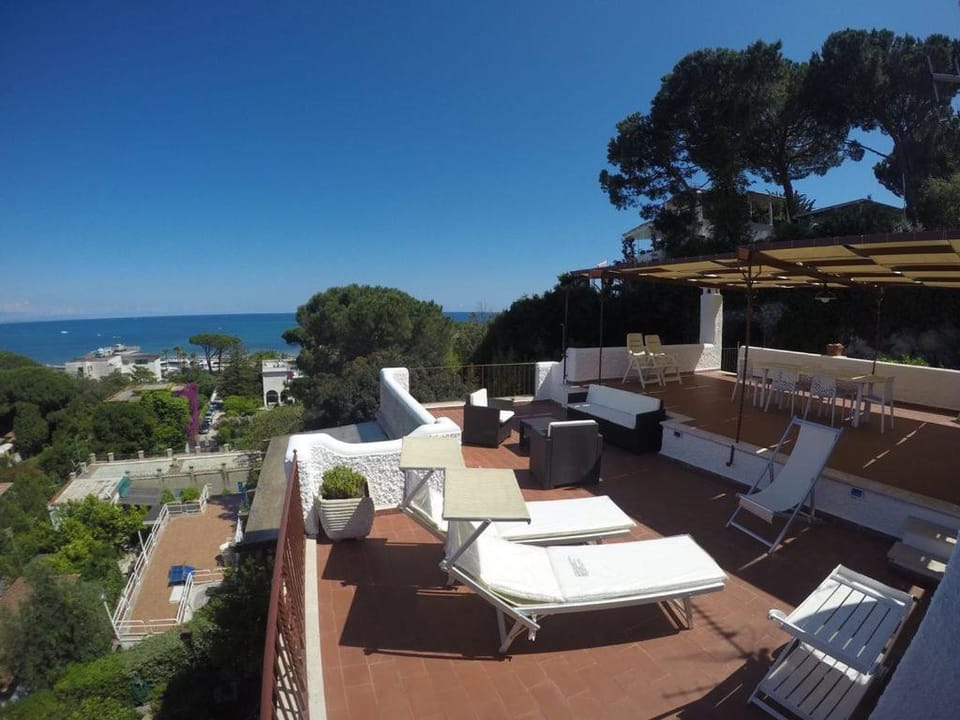 Natural landscape, View (from property/room), Balcony/Terrace, Evening entertainment, sunbed