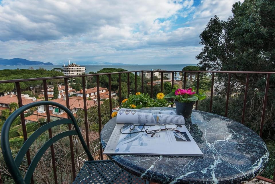 Balcony/Terrace, Beach, Sea view