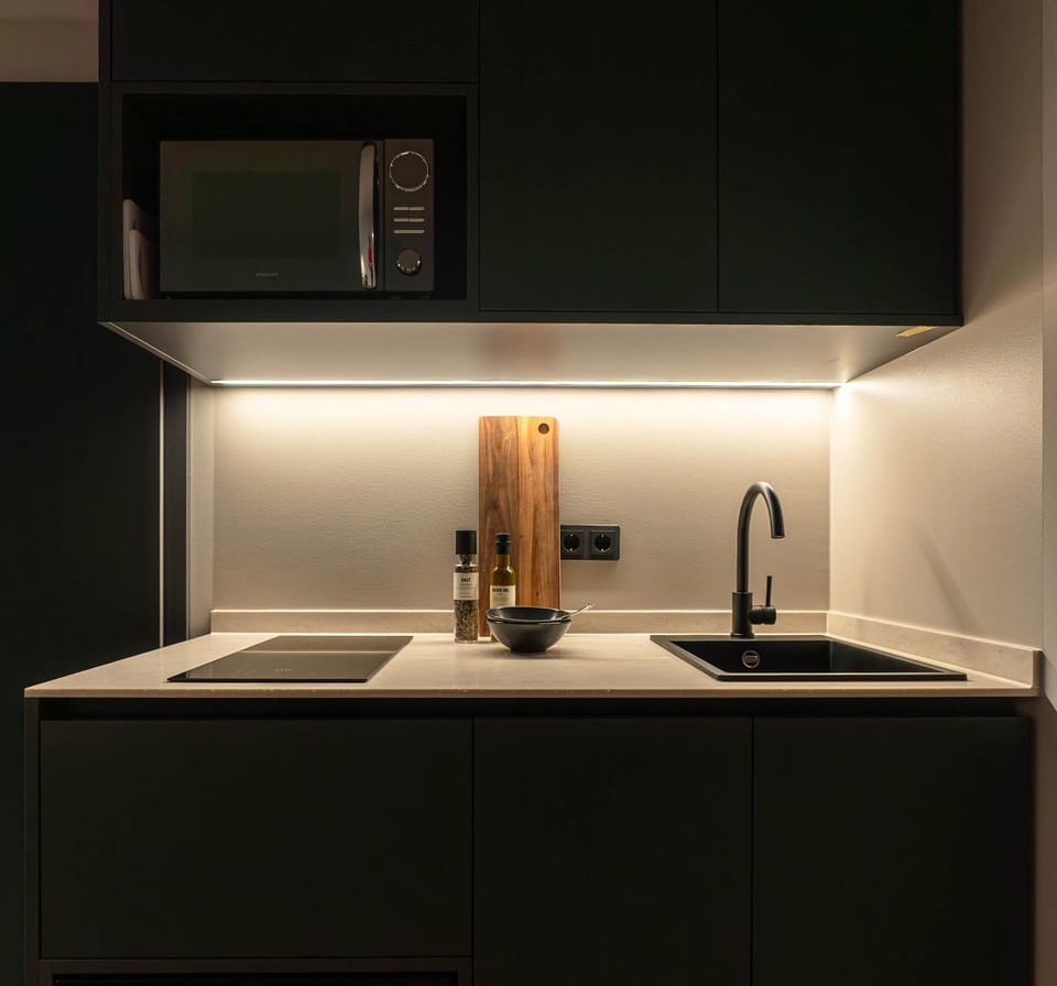 Kitchen or kitchenette