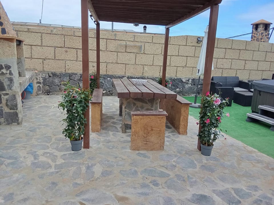 EL Cobijo House in Canary Islands