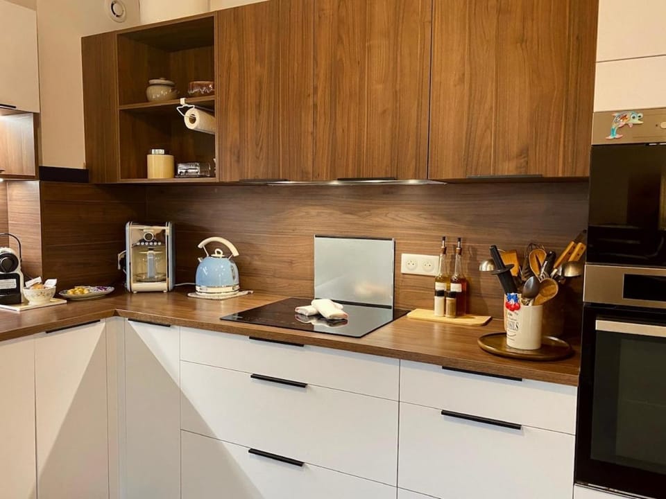 Coffee/tea facilities, Kitchen or kitchenette, dishwasher, pet friendly, stove