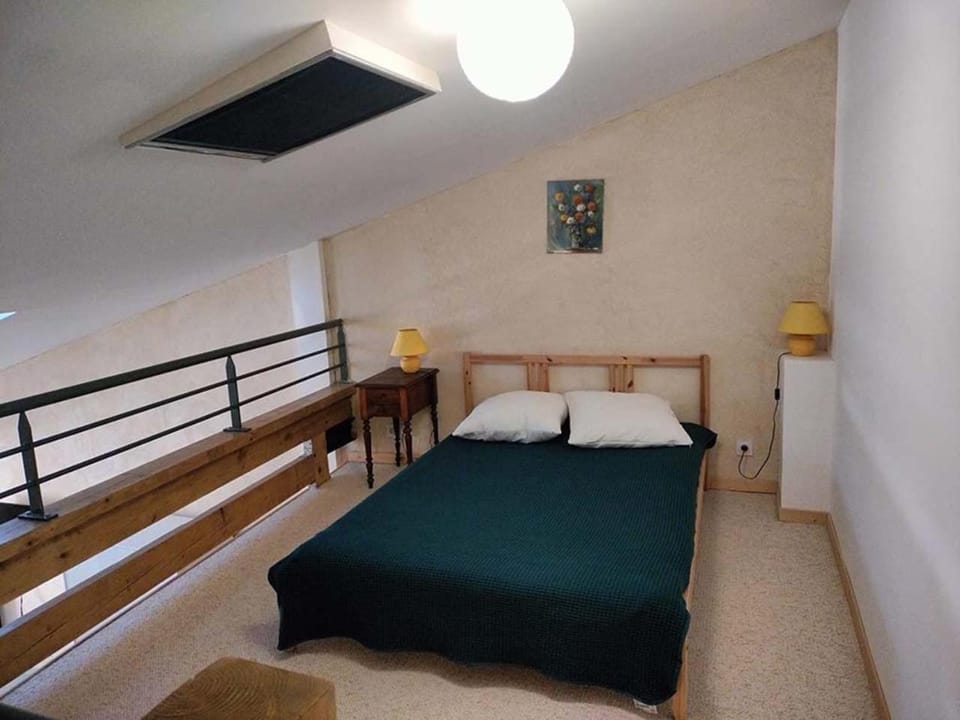 GitesLuberon 3 Apartment in Mallemort
