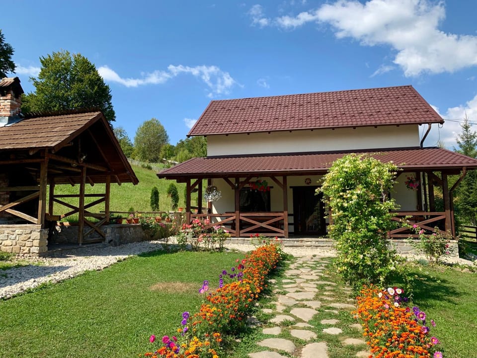 Cabana Valea Floreiului Villa in Prahova, Romania