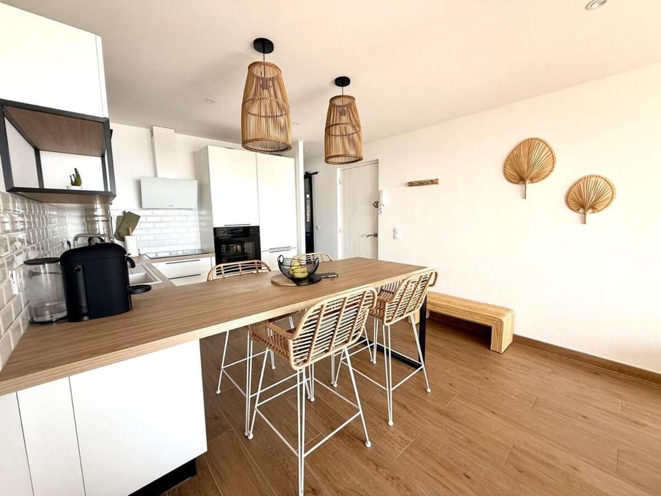 Appt bord de mer,Clim & parking Apartment in La Grande-Motte