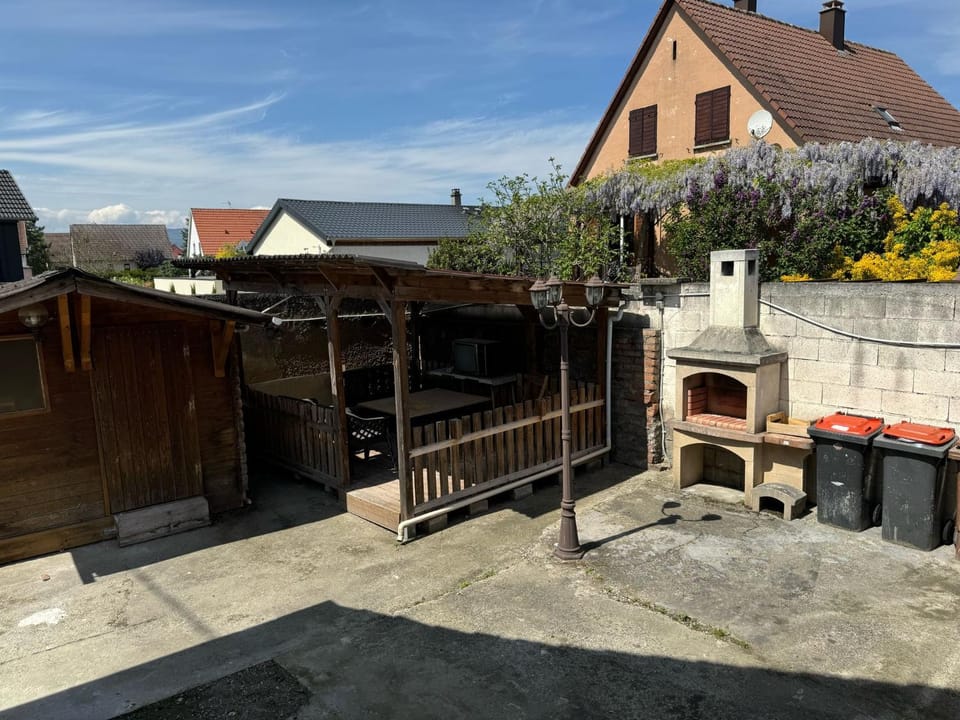 Patio, BBQ facilities