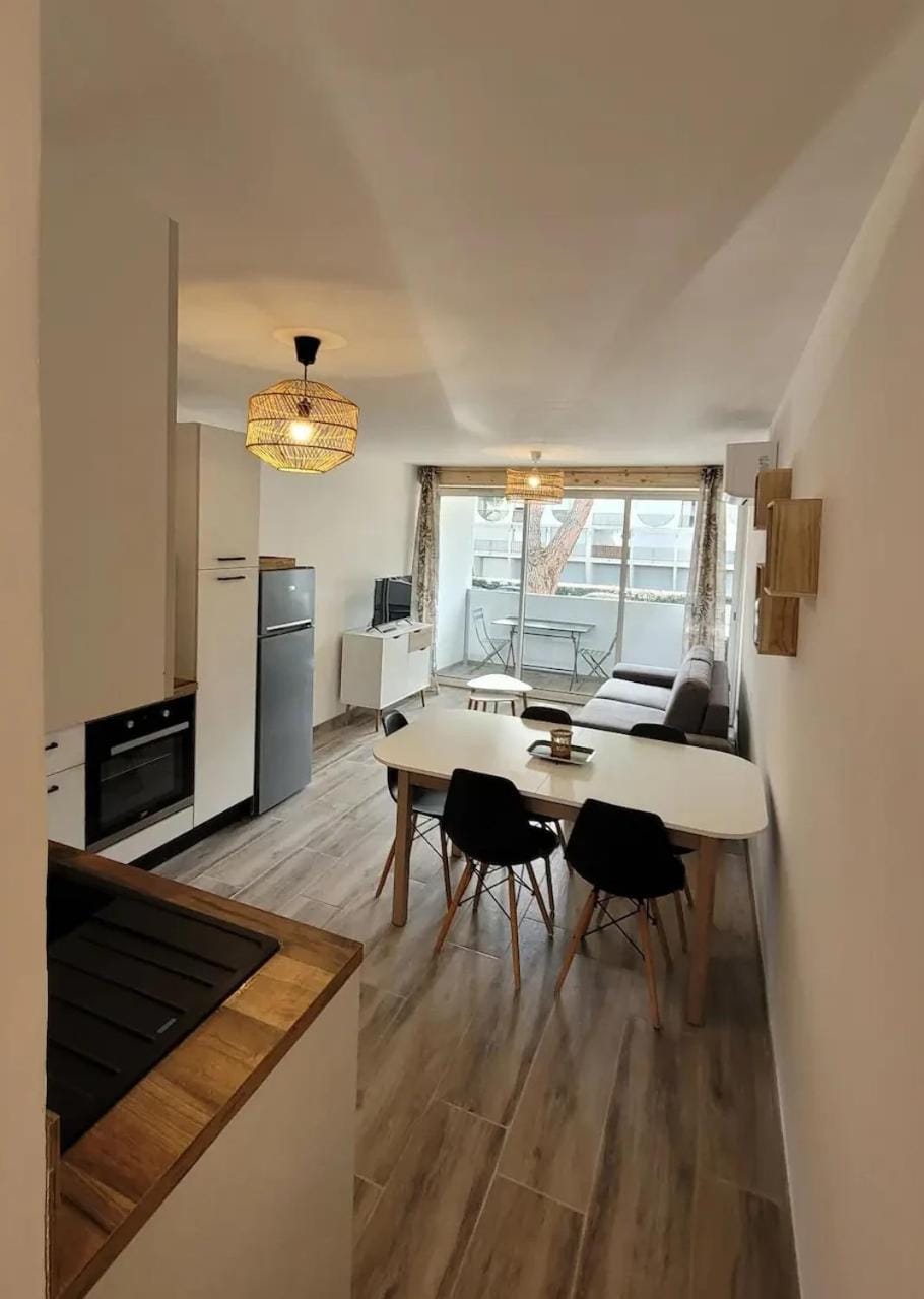 Appartement 37m2, parking, wifi, clim, centre-ville port Apartment in La Grande-Motte