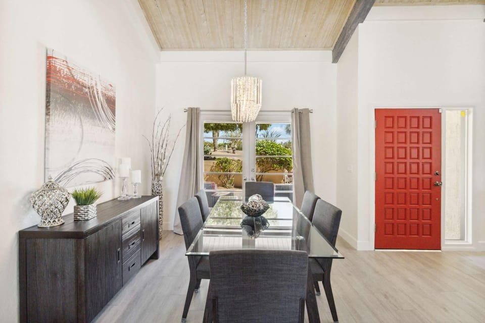 Club Ironwood Resort Access Desert Garden & Golf House in Carefree